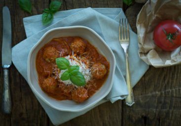 Pasta mit Fleischbällchen